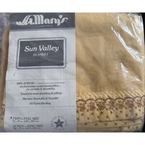 VTG New NOS St. Mary's Sun Valley BLANKET Twin Full Bed Size 72x90 Yellow Eyelet